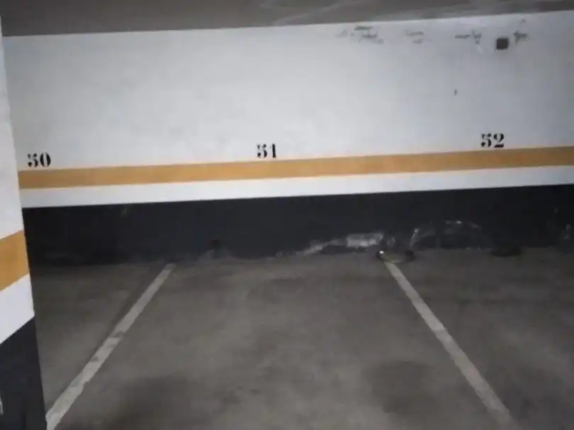 Parking de Garaje de alquiler en Madrid con Alarma