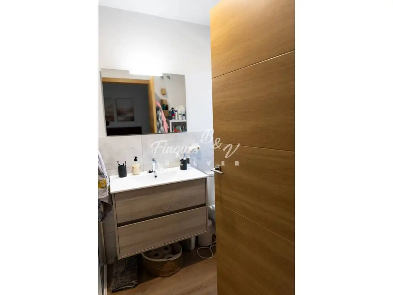 Baño de Apartamento en venta en Bellver de Cerdanya con Aire acondicionado, Calefacción y Parquet