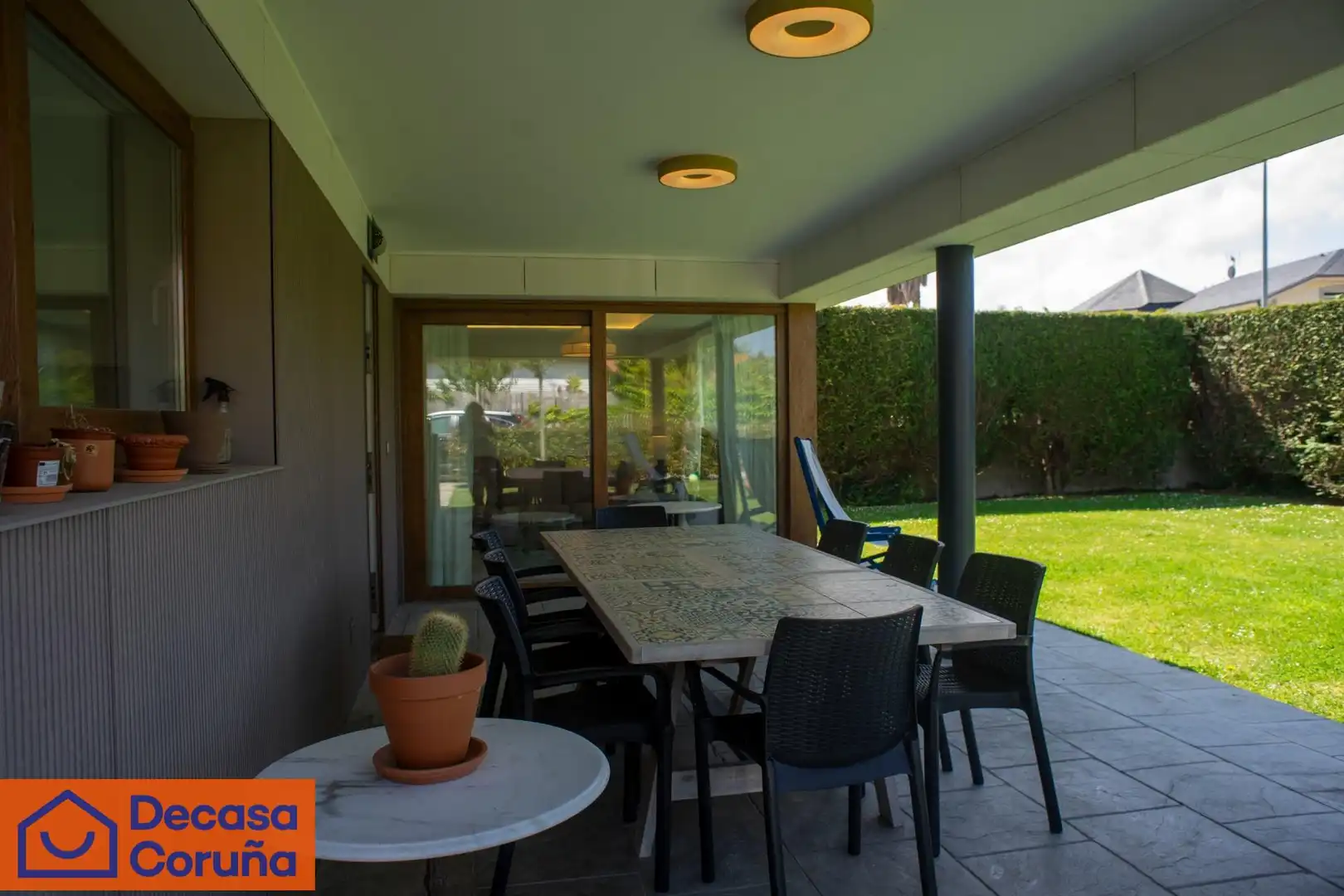 Terrassa de Casa o xalet en venda en Oleiros amb Aire condicionat, Calefacció i Jardí privat