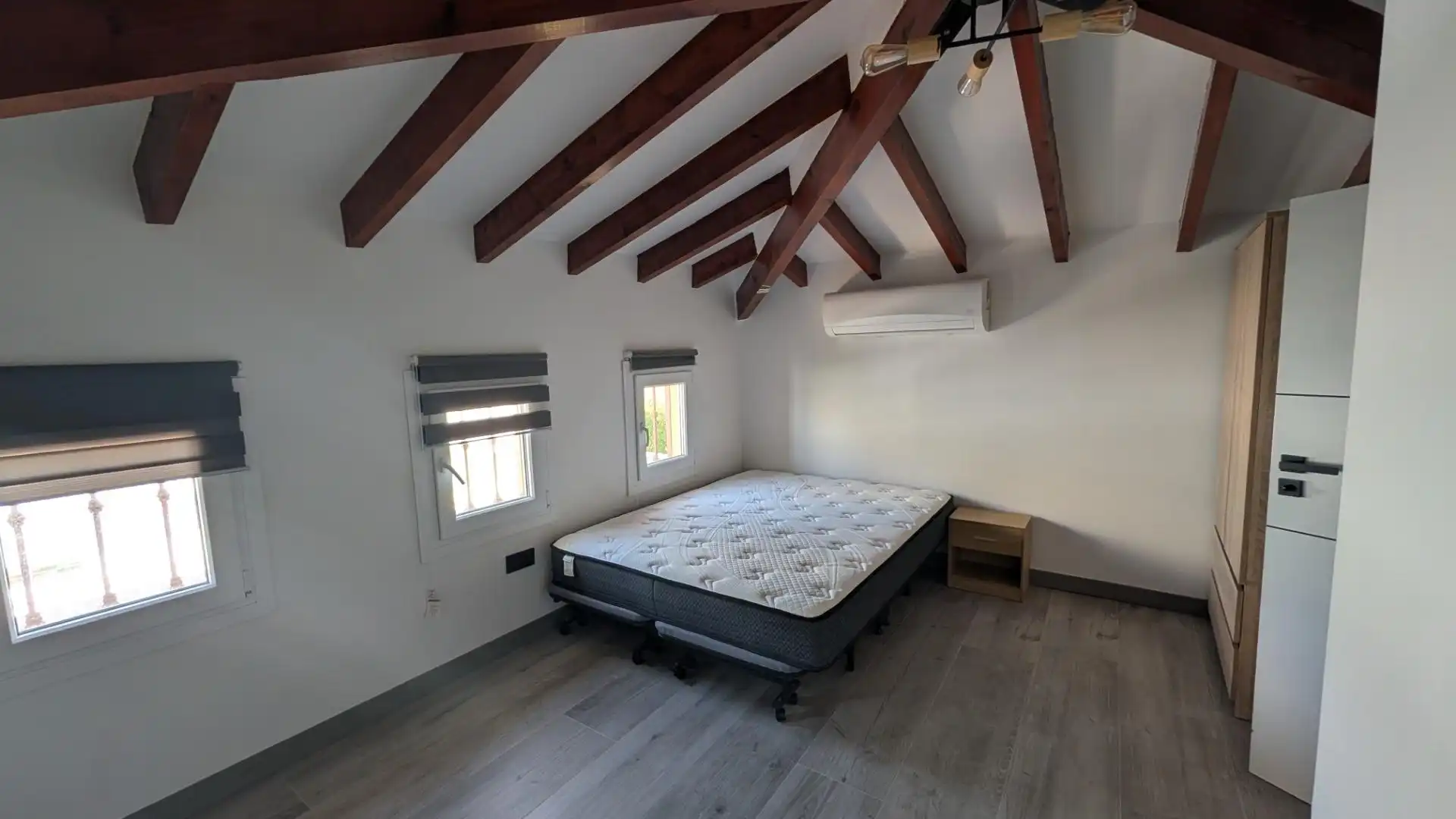 Casa aparellada amb piscina en venda a Rincón de Loix, imagen 27