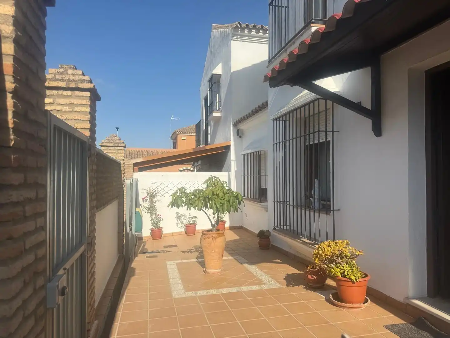 Adossat amb terrassa en venda a Núcleo urbano, imagen 5