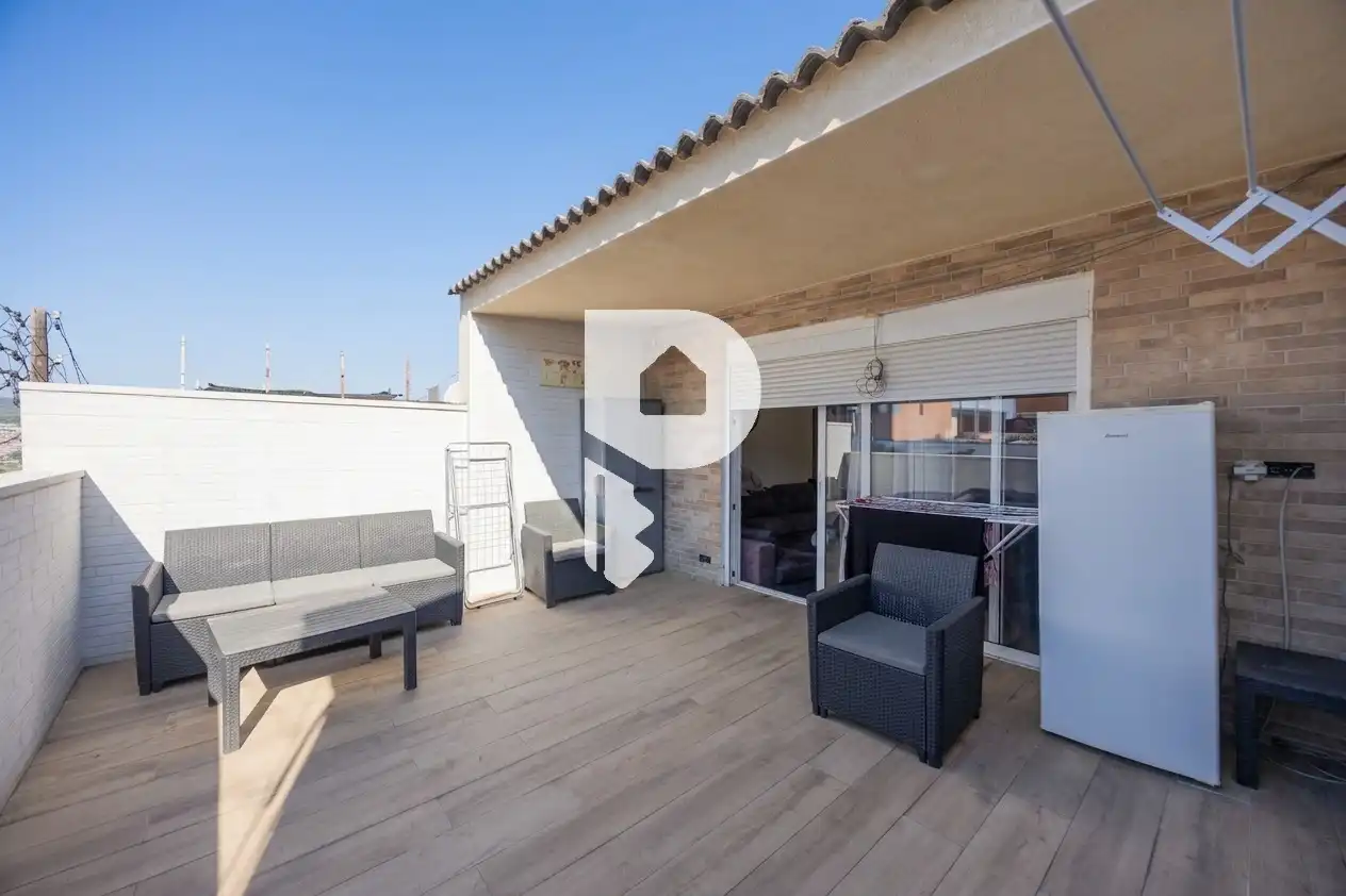 Terrassa de Casa o xalet en venda en Sant Vicenç Dels Horts amb Aire condicionat, Calefacció i Parquet