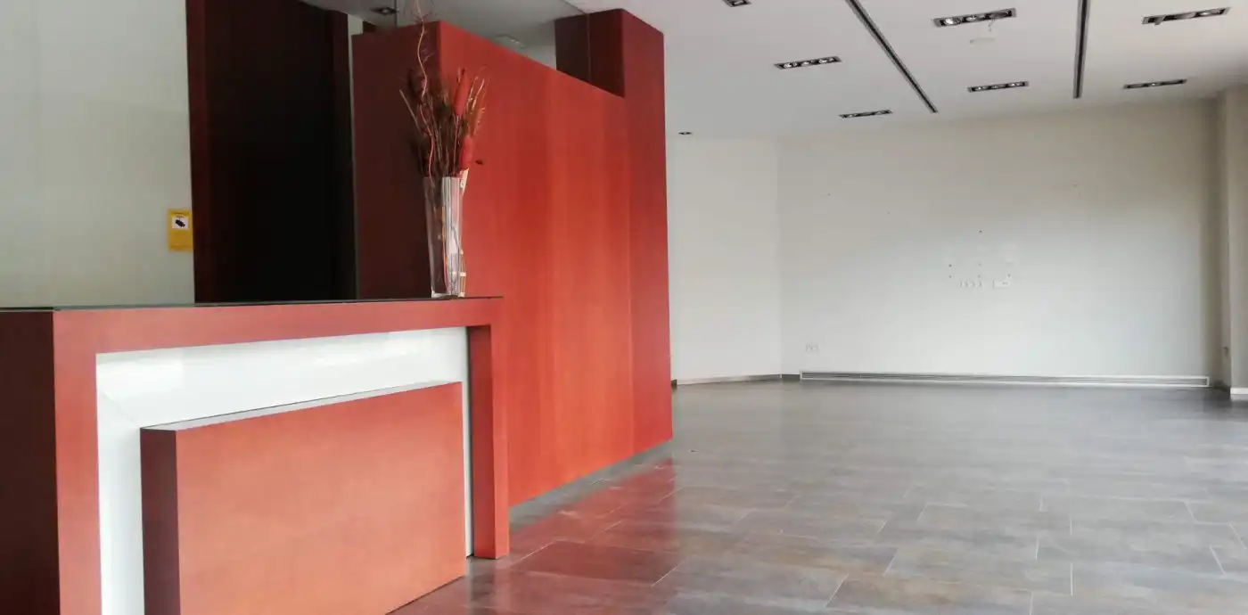 Office for sale in Murcia  with Air Conditioner