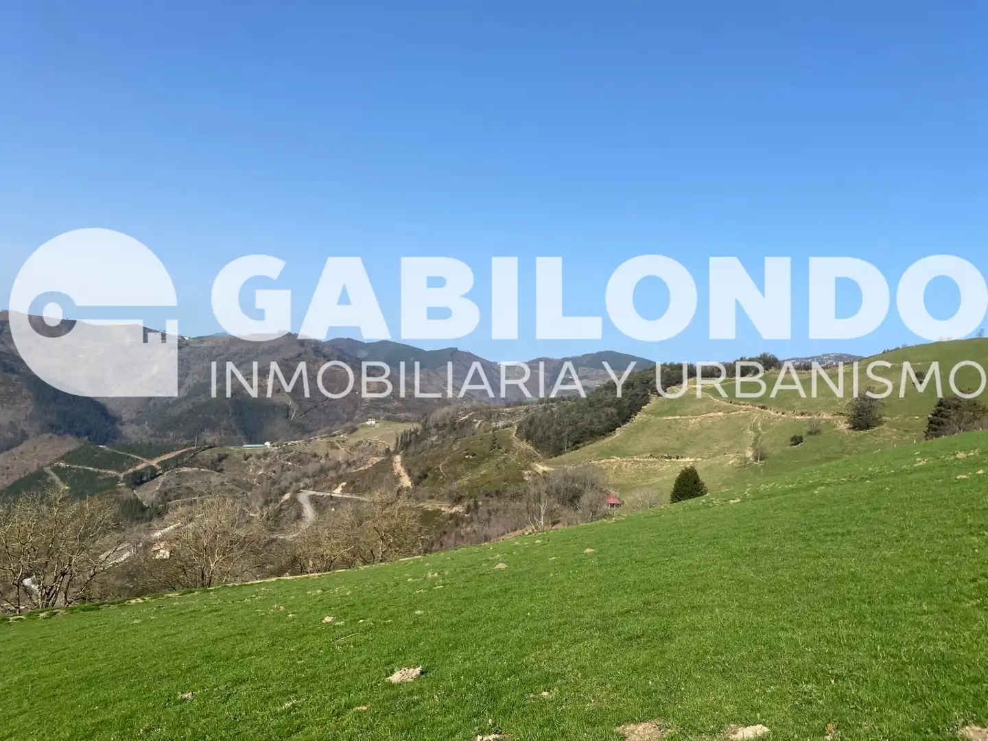 Casa adosada en venta en Elgoibar con Jardín privado, Trastero y Horno