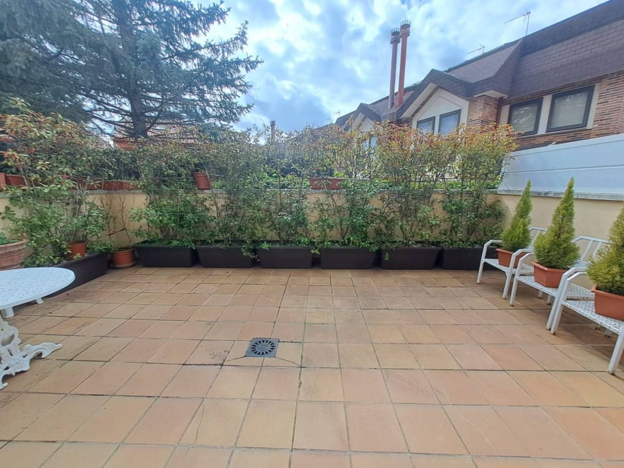 Terrassa de Dúplex en venda en Burgos Capital amb Calefacció, Jardí privat i Parquet