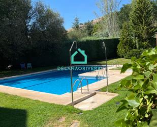 Piscina de Casa o xalet en venda en Torrelodones amb Aire condicionat, Terrassa i Balcó