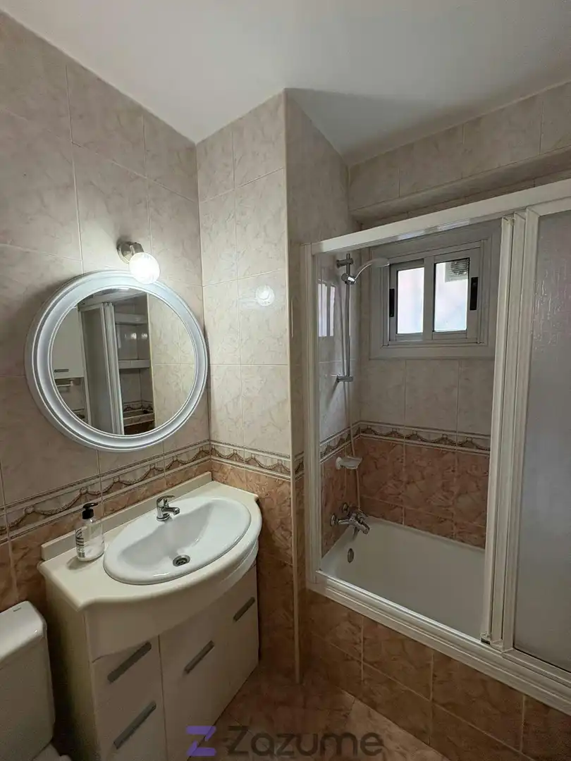 Baño de Piso de alquiler en Zaragoza con Aire acondicionado, Calefacción y Amueblado