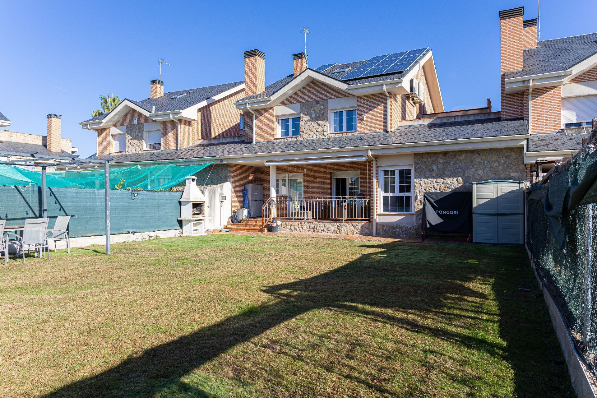 Exterior view of Single-family semi-detached for sale in Illescas  with Air Conditioner, Private garden and Terrace