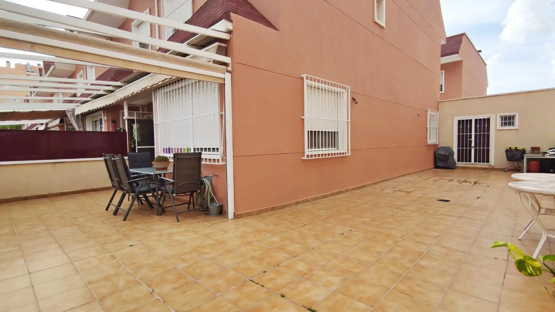 Terrassa de Casa o xalet en venda en Elche / Elx amb Calefacció, Jardí privat i Terrassa