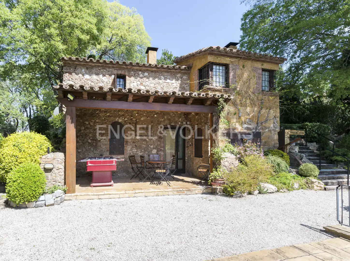 Exterior view of Buildings for sale in Gelida