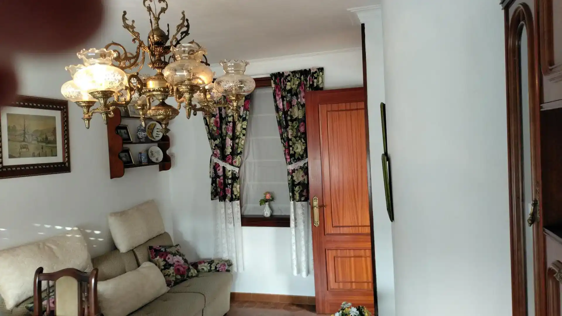 Sala de estar de Casa adosada en venta en Narón