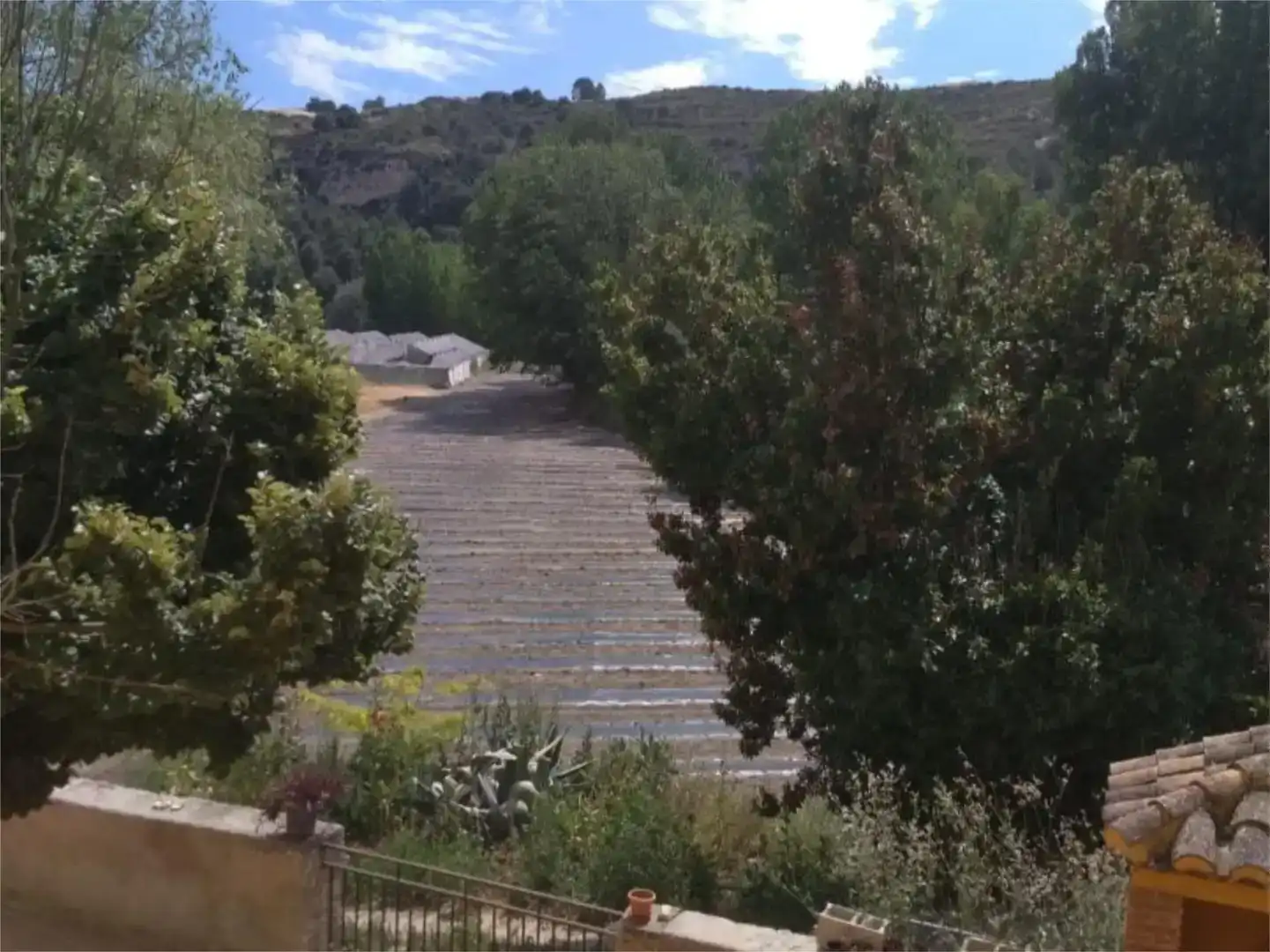 Vista exterior de Finca rústica en venda en Arenas del Rey amb Piscina