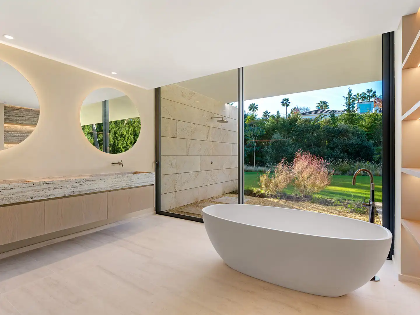 Baño de Casa o chalet en venta en Sotogrande con Aire acondicionado, Calefacción y Jardín privado
