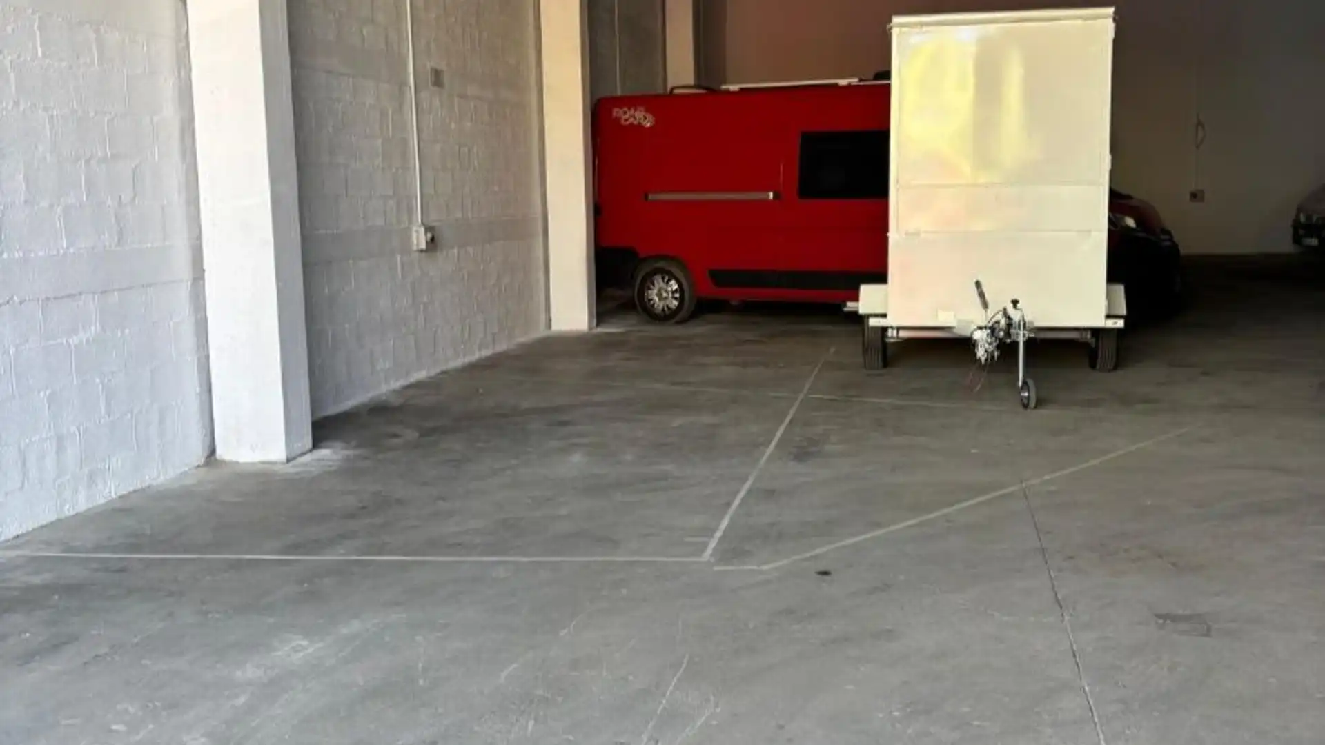 Parking de Garaje de alquiler en Santovenia de Pisuerga con Alarma