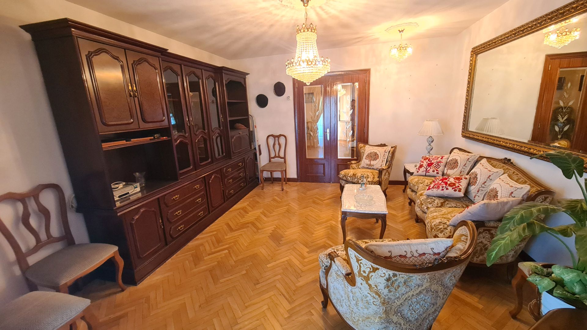 Sala de estar de Piso en venta en Torrejón de Ardoz con Calefacción, Alarma y Piscina comunitaria