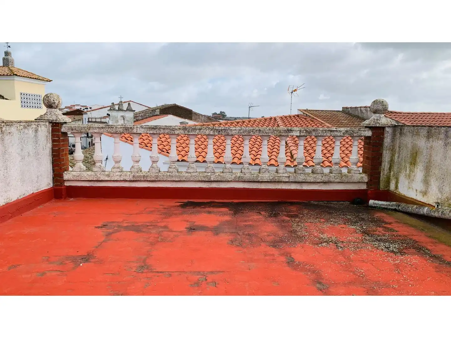 Vista exterior de Casa o chalet en venta en Valencia del Ventoso con Terraza y Balcón