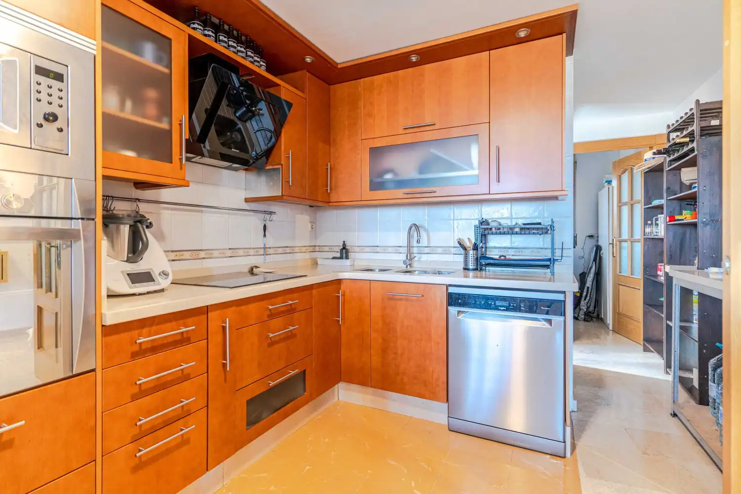 Cocina de Piso en venta en Motril con Terraza, Balcón y Piscina comunitaria