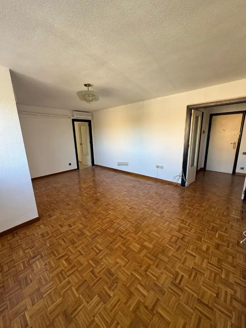 Sala de estar de Piso en venta en Murcia con Parquet, Trastero y Horno