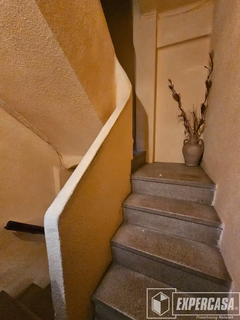 Gebäude zum Verkauf in Silla