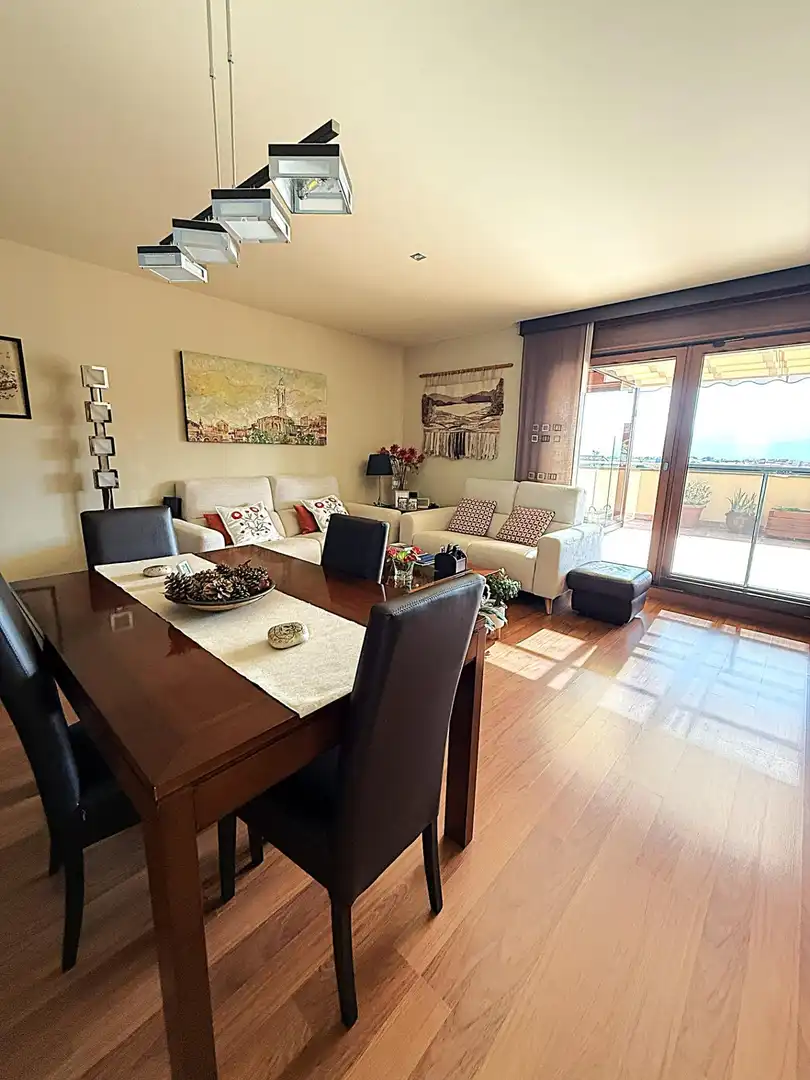 Living room of Attic for sale in Valls  with Air Conditioner, Heating and Private garden