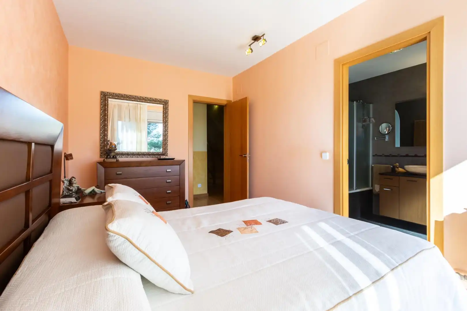 Dormitori de Casa adosada en venda en Castellar del Vallès amb Aire condicionat, Calefacció i Terrassa