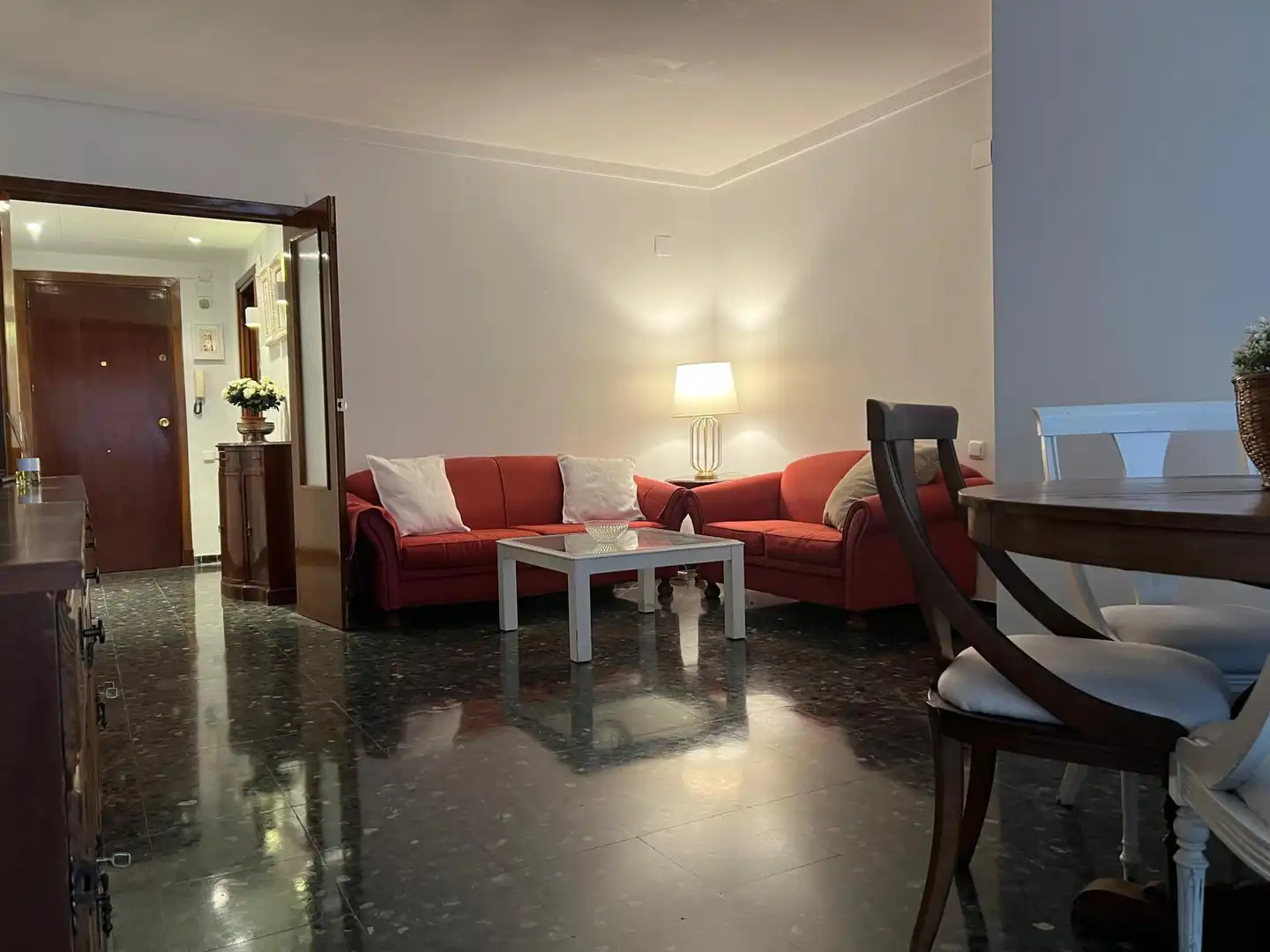 Living room of Flat for rent in Zaragoza  with Heating, Furnished and Oven