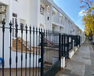 Exterior view of Single-family semi-detached for sale in Ciudad Real Capital  with Air Conditioner, Terrace and Balcony