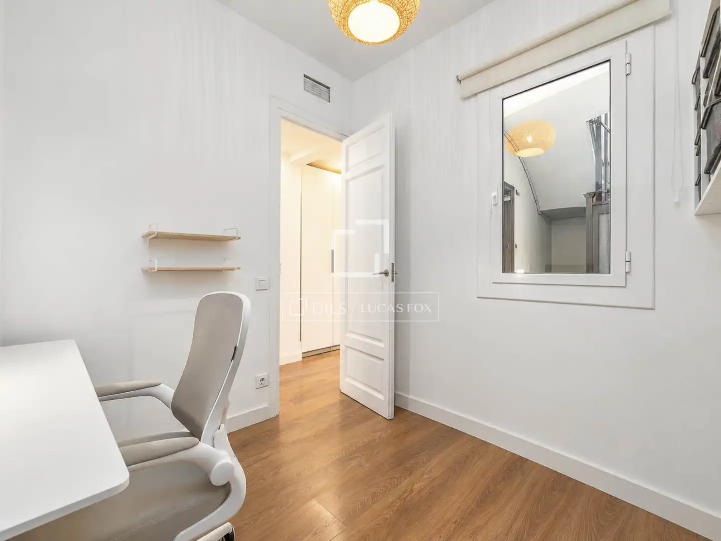 Bedroom of Attic for sale in Barcelona  with Air Conditioner, Heating and Terrace