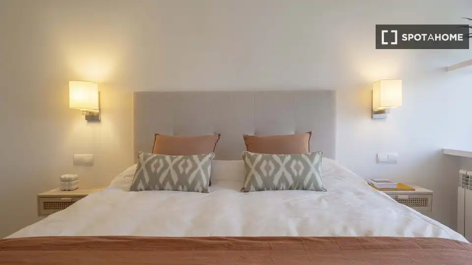 Habitación de Piso de alquiler en Madrid con Aire acondicionado, Calefacción y Amueblado