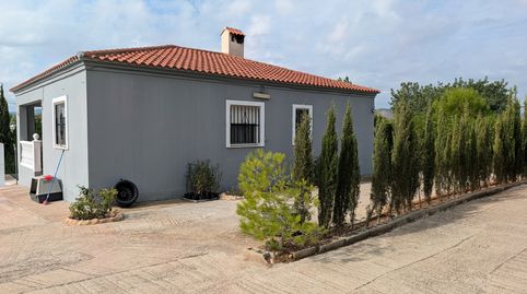 Casa rústica con terreno en Pedralba (Partida del Rabosero)