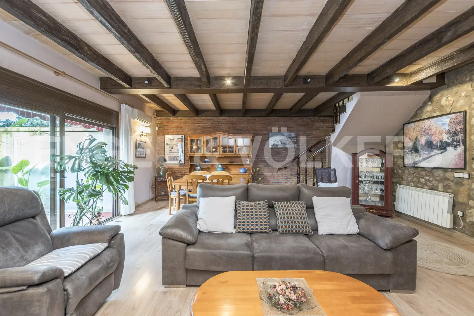 Sala de estar de Casa o chalet en venta en Palafolls con Aire acondicionado, Calefacción y Jardín privado