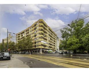 Vista exterior de Pis en venda en  Valencia Capital amb Terrassa i Balcó