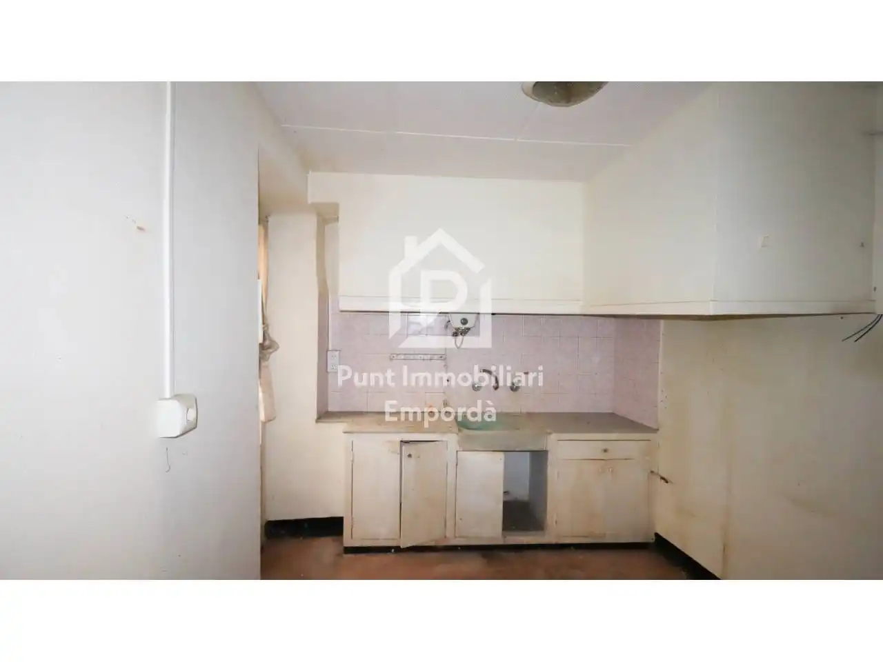 Cocina de Edificio en venta en Llançà