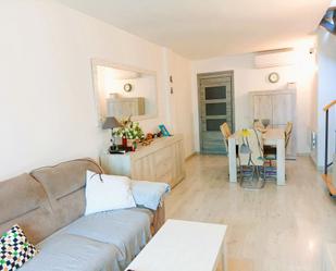 Living room of Attic for sale in Figueres  with Air Conditioner, Heating and Terrace