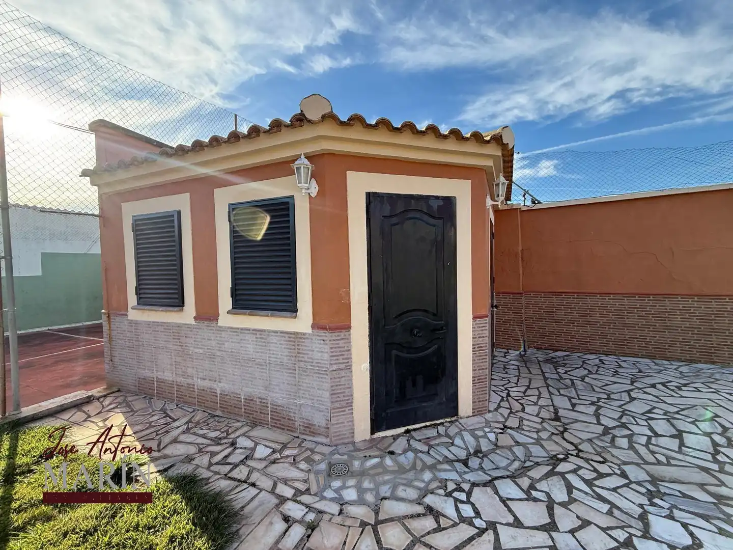 Vista exterior de Casa o chalet en venta en Badajoz con Aire acondicionado, Calefacción y Jardín privado