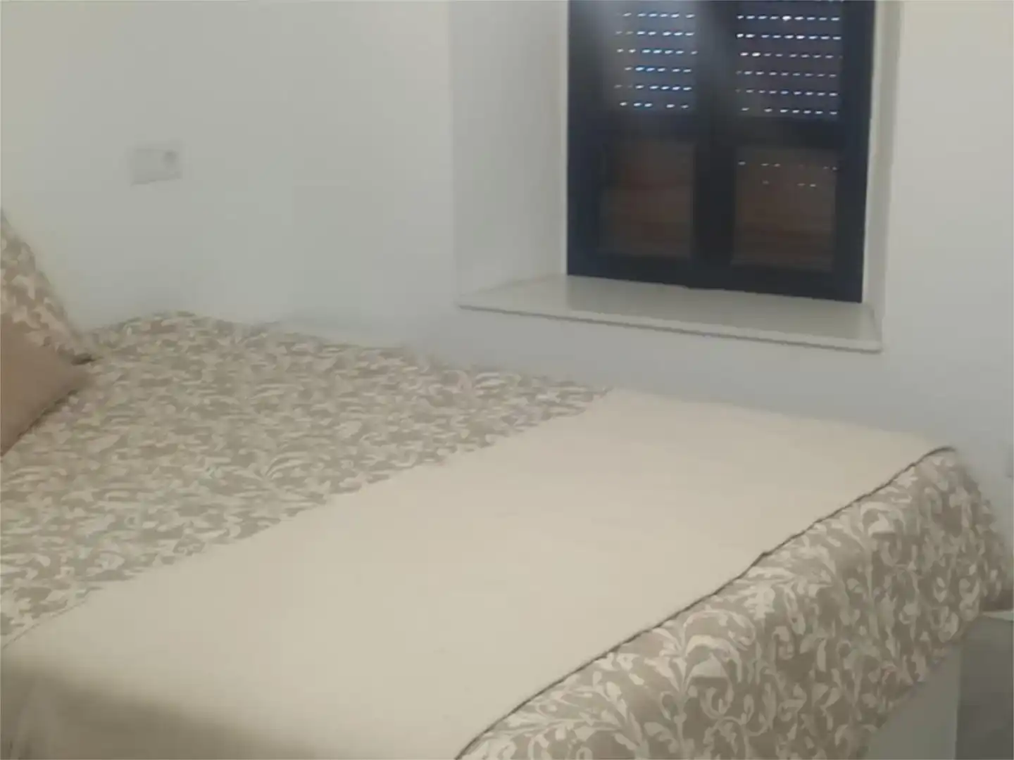 Dormitori de Casa adosada en venda en Perales del Puerto amb Traster, Moblat i Balcó