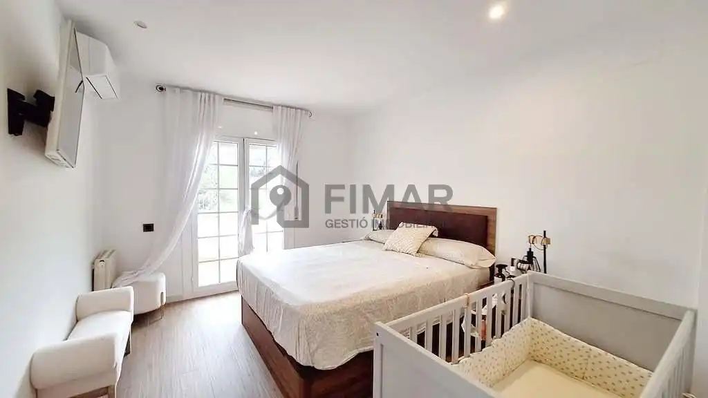 Habitación de Casa o chalet en venta en Vilassar de Dalt con Aire acondicionado, Calefacción y Jardín privado