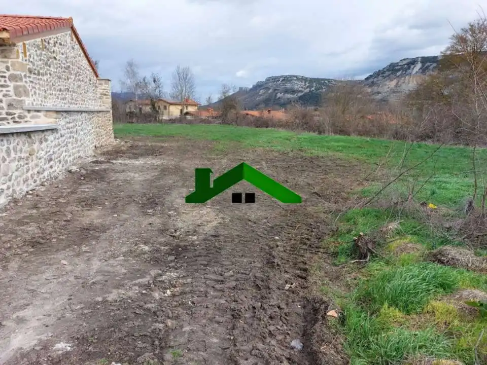 Residential zum Verkauf in Merindad de Montija