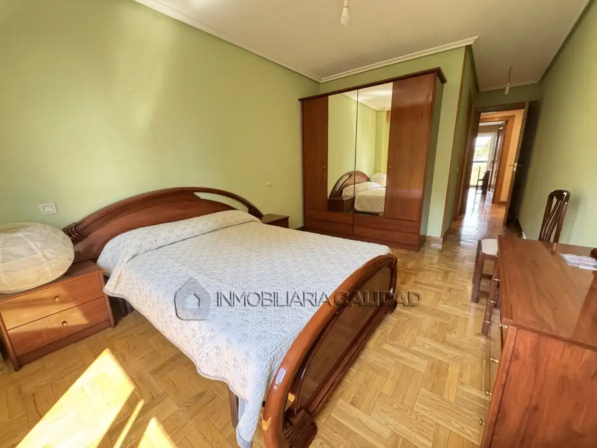 Habitación de Piso de alquiler en Burgos con Calefacción y Amueblado