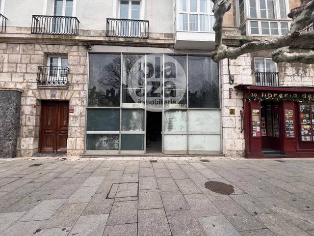 Local comercial en Alquiler en del Espolón en Casco Antiguo