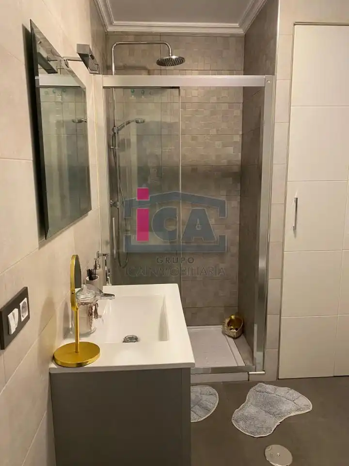 Badezimmer von Wohnung zum Verkauf in Cáceres mit Klimaanlage, Heizung und Möbliert