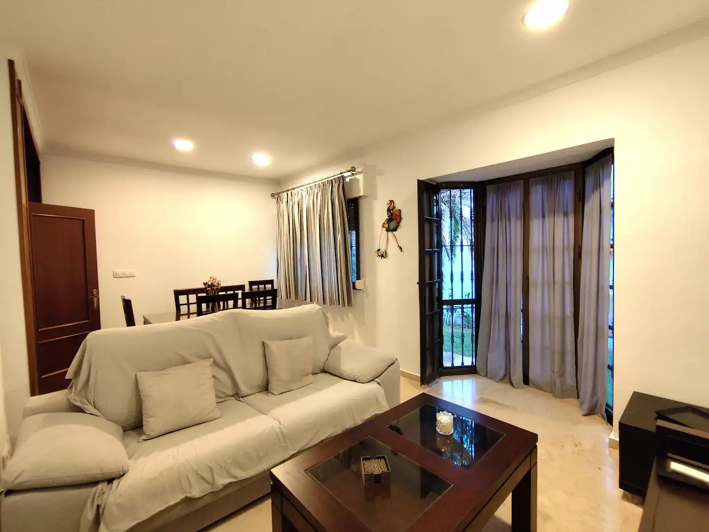 Living room of Detached homes for rent in Sanlúcar de Barrameda  with Air Conditioner, Heating and Terrace