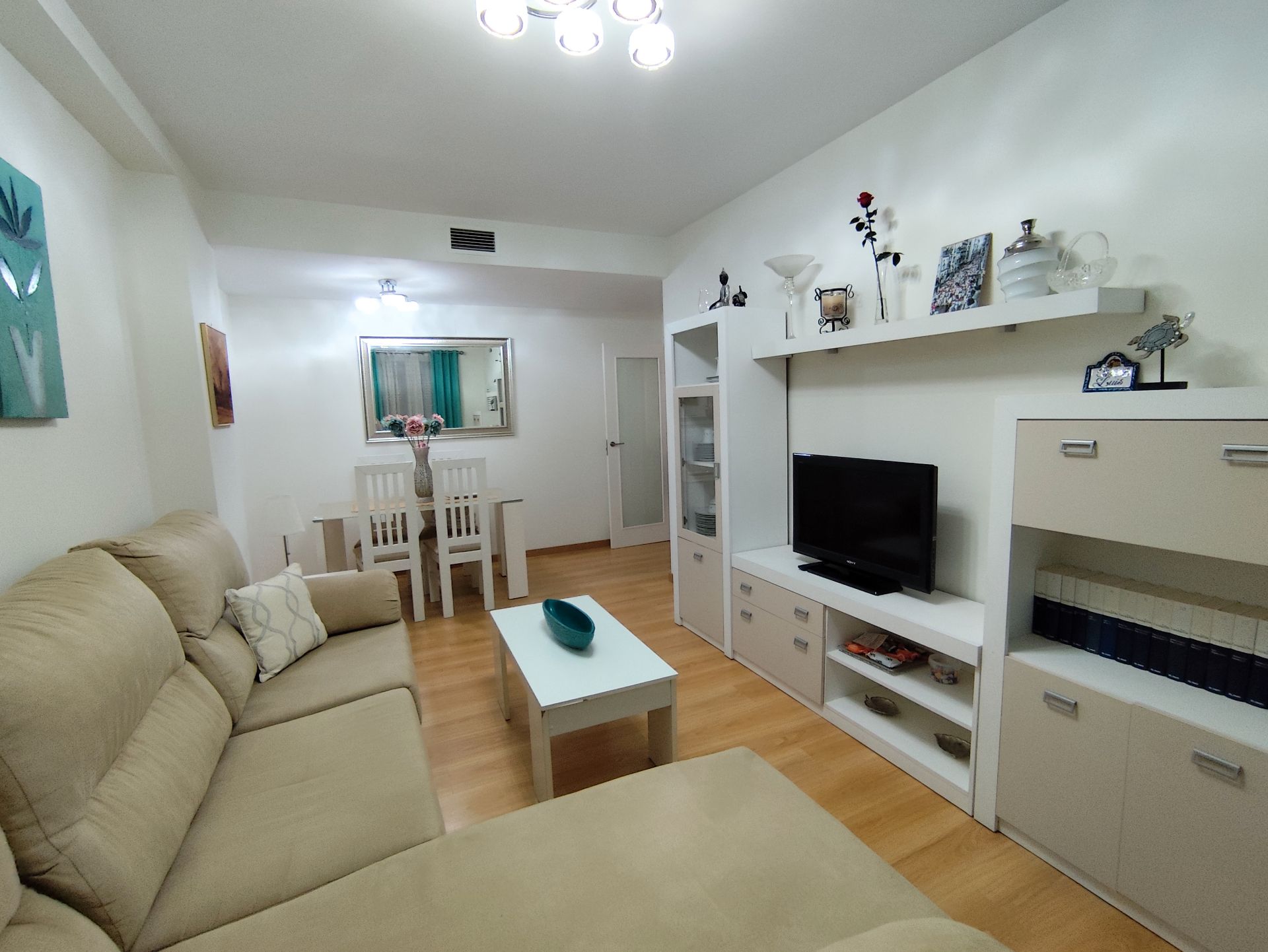 Sala de estar de Piso de alquiler en Sanlúcar de Barrameda con Aire acondicionado, Calefacción y Parquet