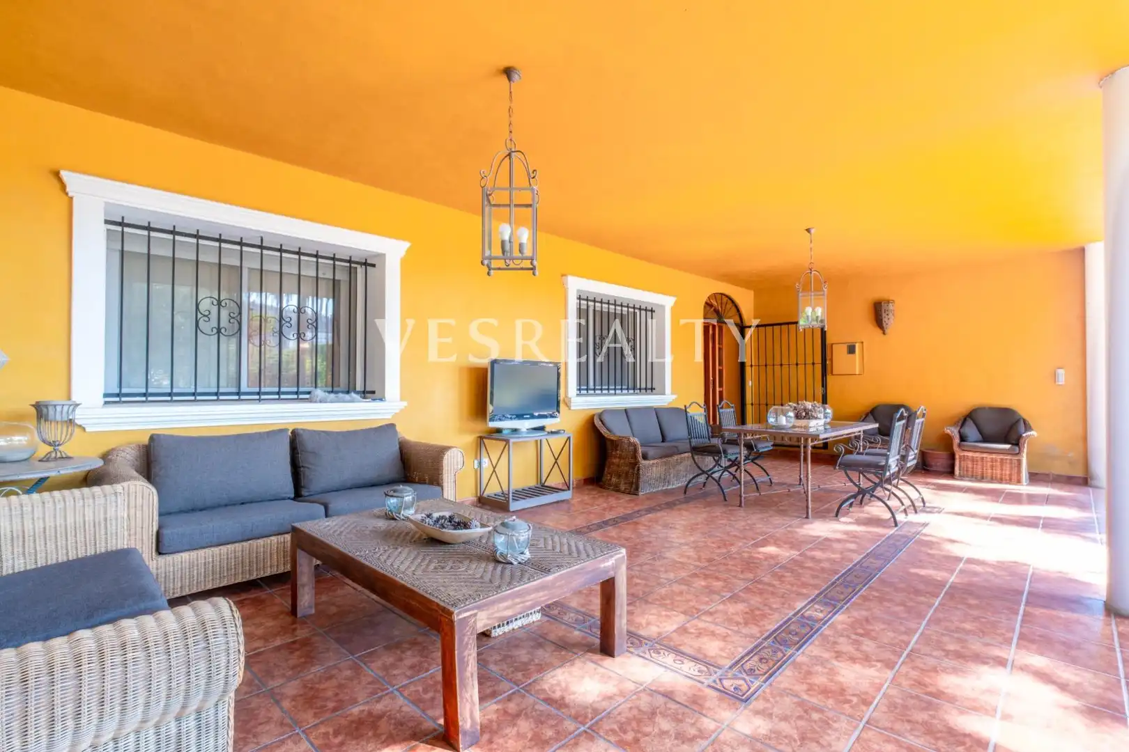 Exterior view of Houses for sale in Alicante / Alacant