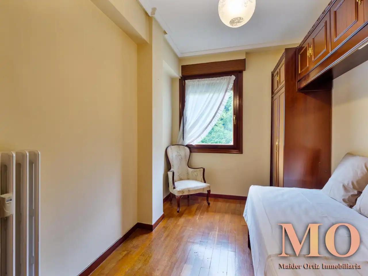 Habitación de Piso en venta en Arrasate / Mondragón con Calefacción, Terraza y Trastero