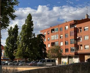 Exterior view of Flat for sale in Medina del Campo  with Heating, Parquet flooring and Terrace