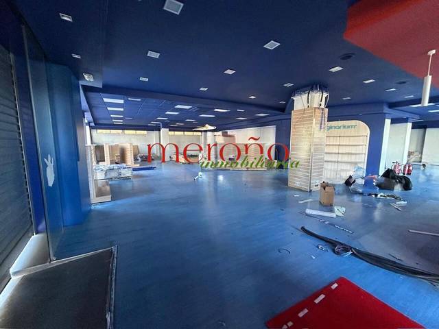 Local comercial en Alquiler en Nou Altabix