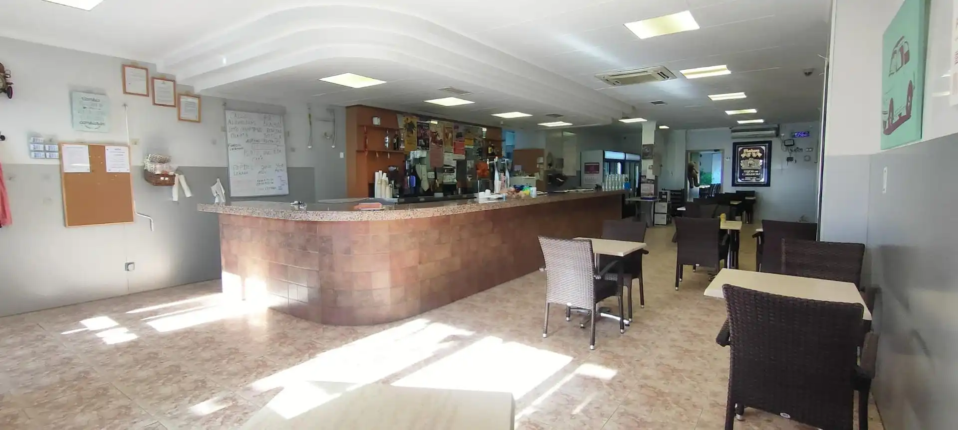 Local de alquiler en Binissalem con Terraza