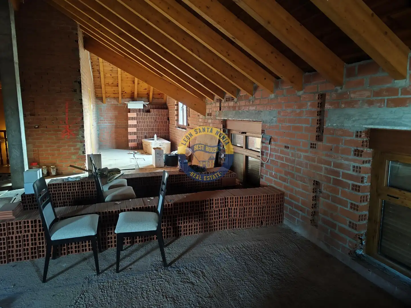 Local en venta en Villamañán
