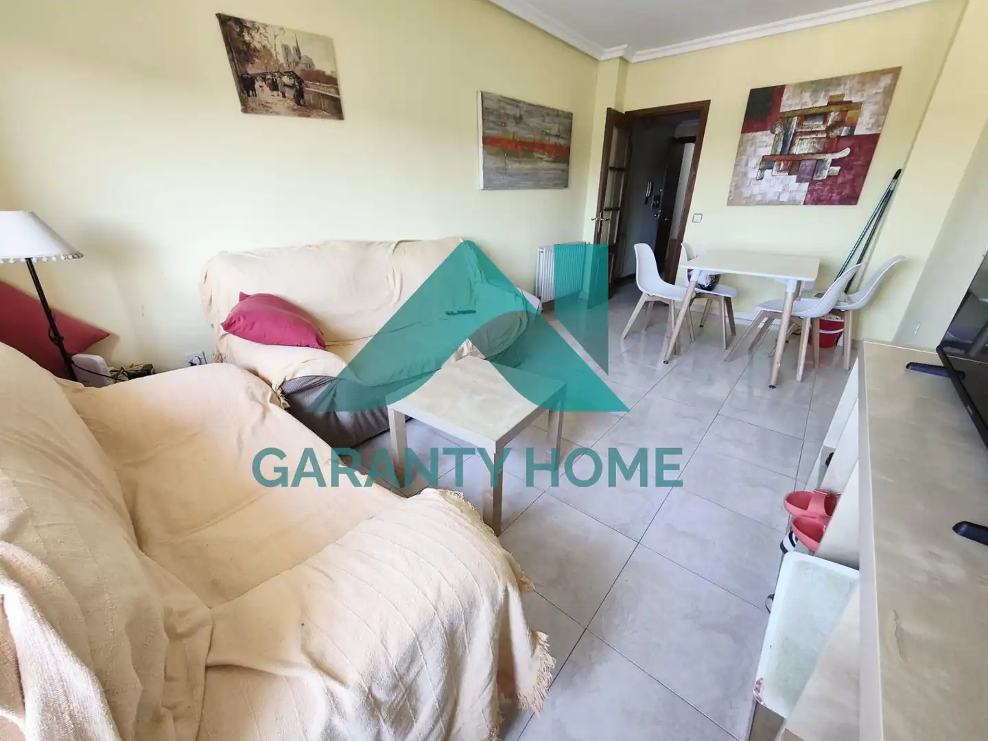 Living room of Flat for rent in Cáceres  with Heating, Terrace and Furnished
